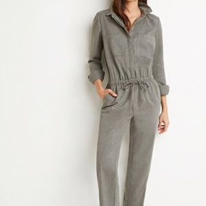 brushed twill utility jumpsuit. grey.